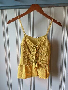 Taylor & Sage Yellow Lace Trim Cami Top Women’s XS Boho Peplum Tank